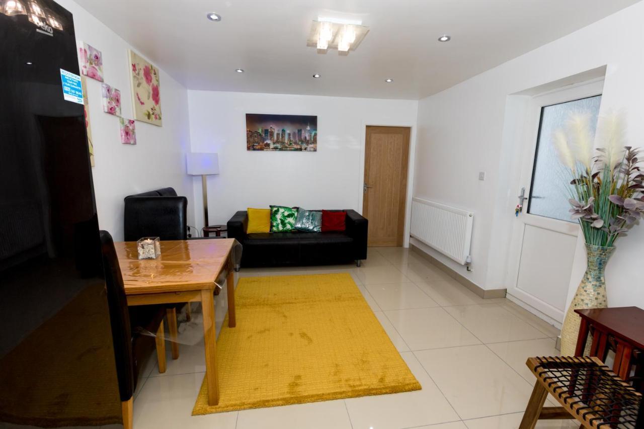 Comfortable Stay In Shirley, Solihull - Room-2 Extérieur photo